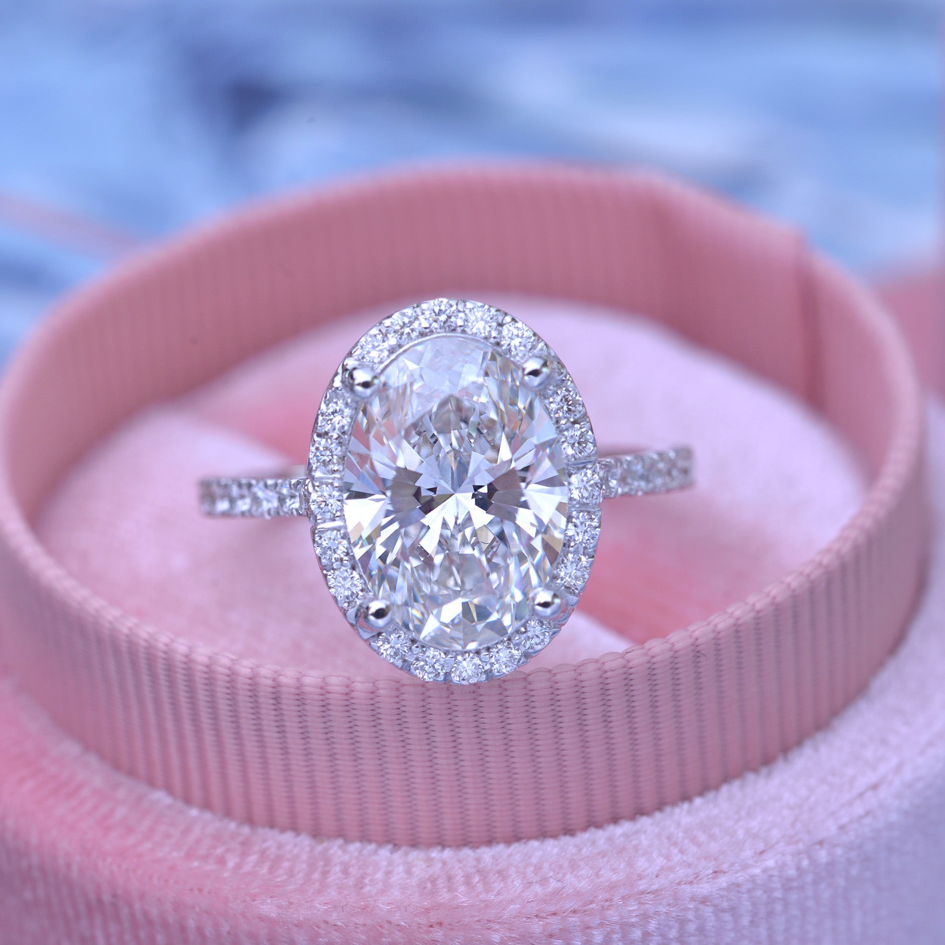 Classic Oval Halo - Lab Grown Diamond Engagement Ring 2ct, 2.5ct 3ct. 11x9mm 4ct Moissanite / 14K Rose Gold / Size 4 to 10 Please Message US for